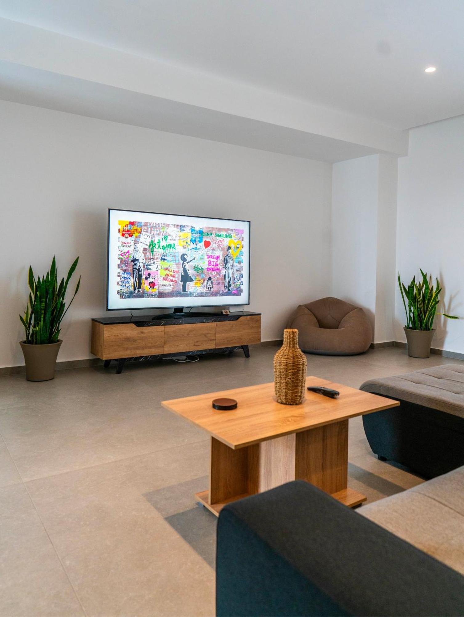 White Luxury Apartment Τρίκαλα Εξωτερικό φωτογραφία