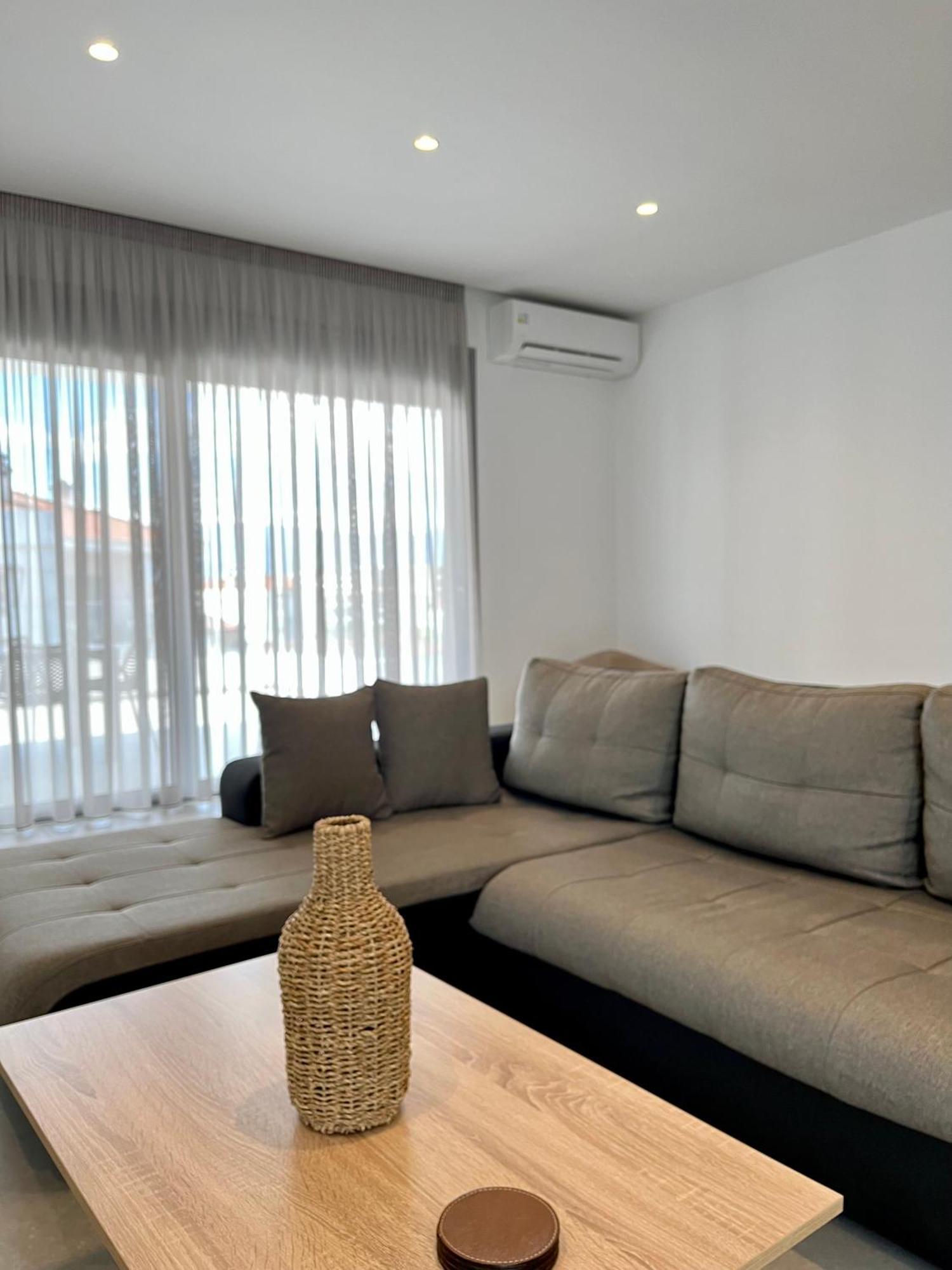 White Luxury Apartment Τρίκαλα Εξωτερικό φωτογραφία