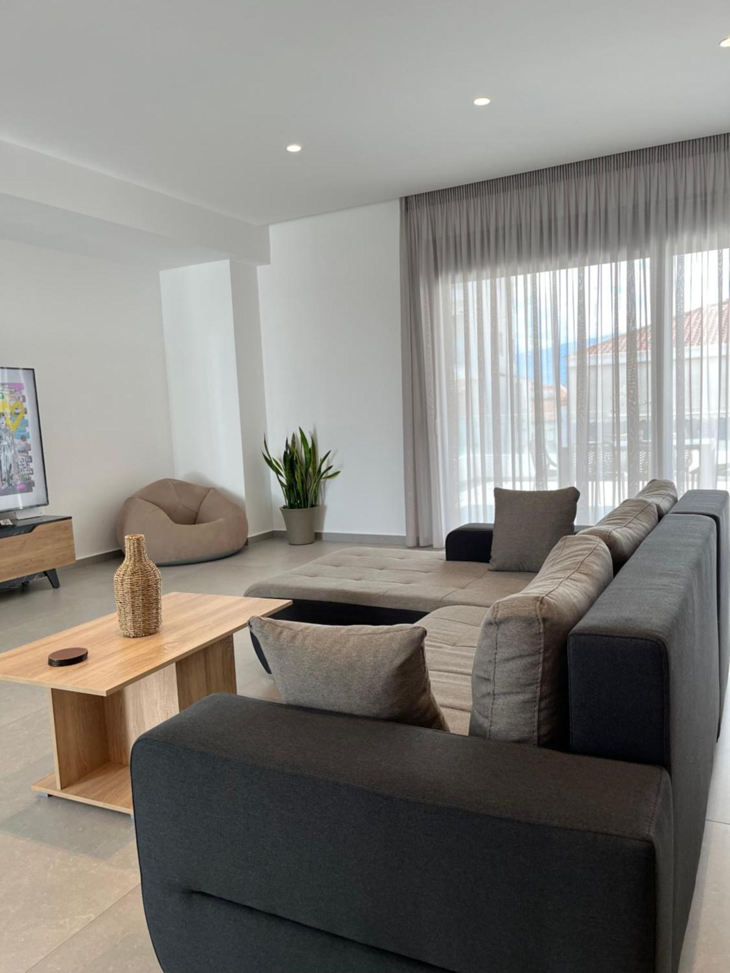 White Luxury Apartment Τρίκαλα Εξωτερικό φωτογραφία