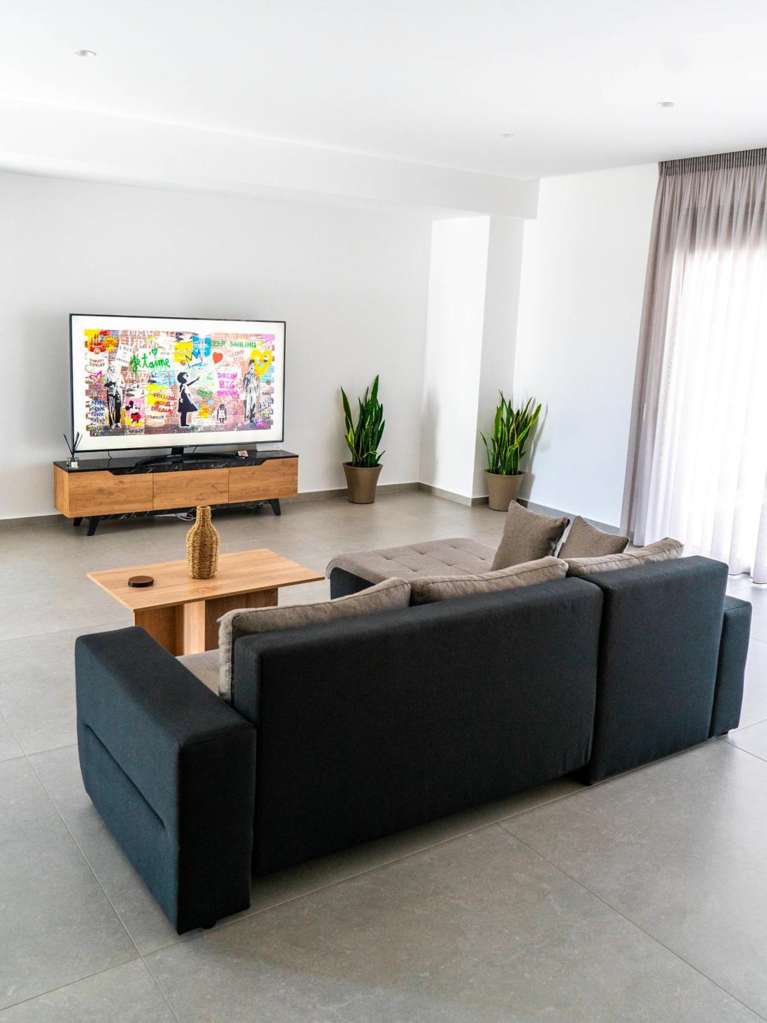 White Luxury Apartment Τρίκαλα Εξωτερικό φωτογραφία