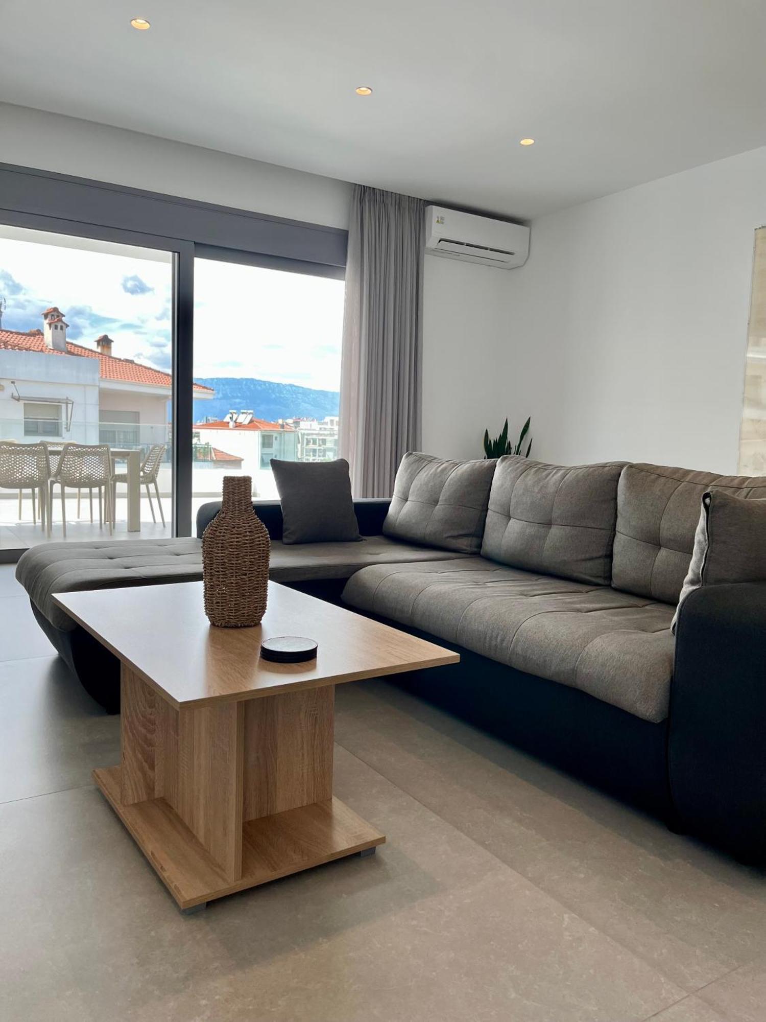 White Luxury Apartment Τρίκαλα Εξωτερικό φωτογραφία